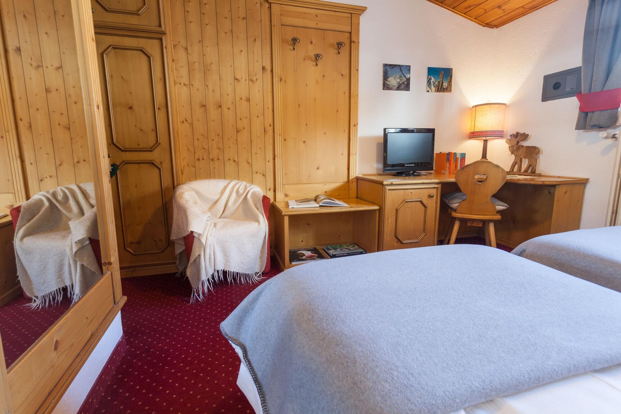 Hotel Vallee Blanche Курмайор Экстерьер фото